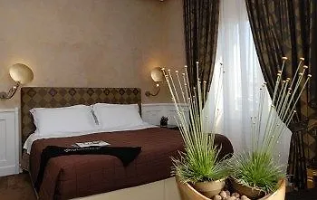 Relais La Maison De Luxe Oda ve Kahvaltı Roma